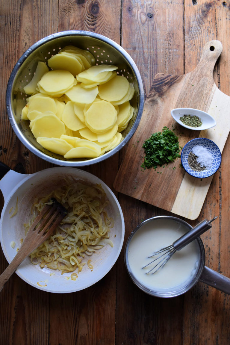 Old Fashioned Scalloped Potatoes - Julia's Cuisine