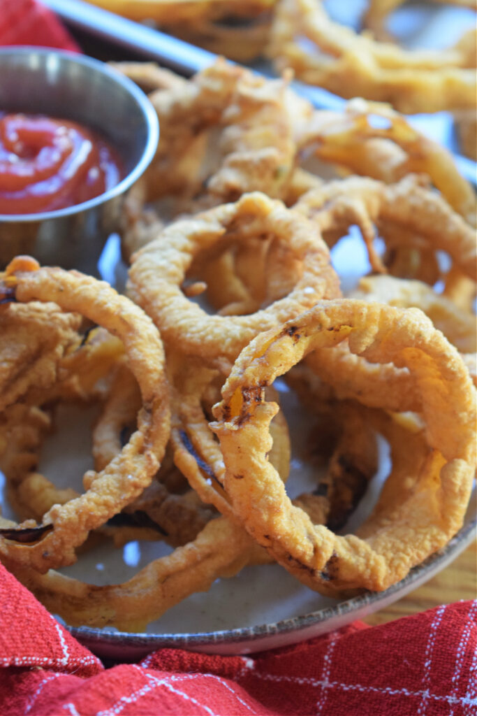 Close up of onion rings.