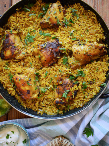 MOROCCAN CHICKEN IN A SKILLET