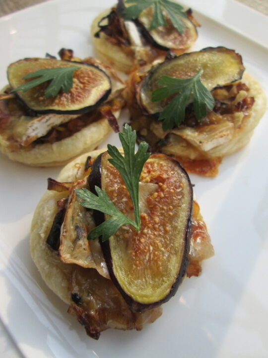 Fig and Camembert Tarts - Julia's Cuisine