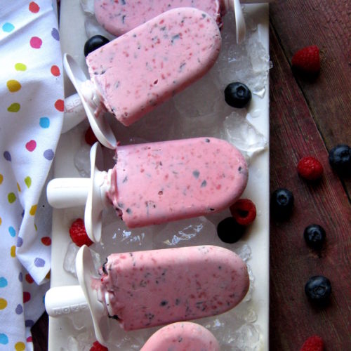 bagageruimte scheuren Bloesem Raspberry & Blueberry Frozen Yogurt Pops - Julia's Cuisine