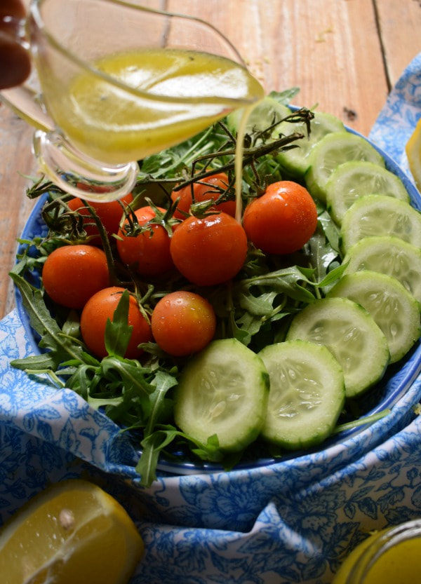 a fresh salad with the lemon-vinaigrette-image