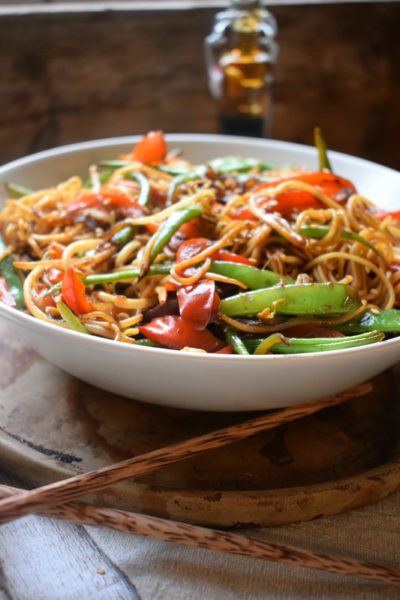 20 Minute Noodle Stir Fry - Julia's Cuisine