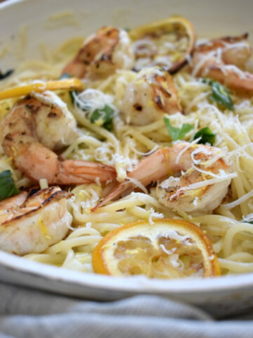 close up of the lemon cream spaghetti with shrimp