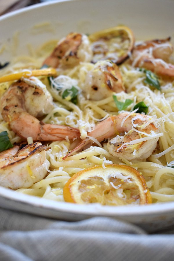 close up of the lemon cream spaghetti with shrimp