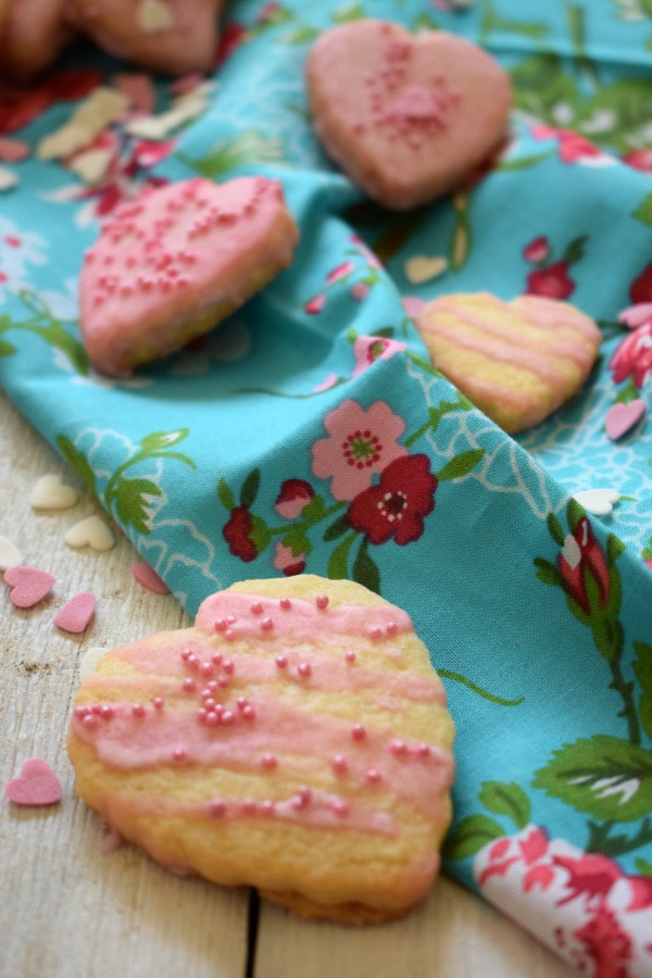 Very Pink Sweetheart Cookies Image
