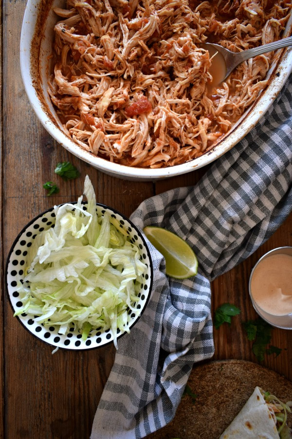over head view of the Slow Cooked Shredded Chicken Tacos