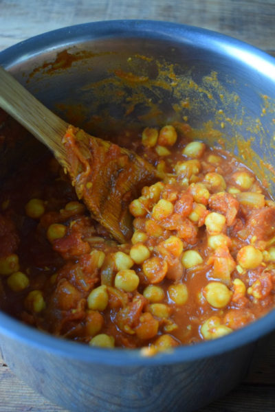 Spicy Chickpea Curry - Julia's Cuisine