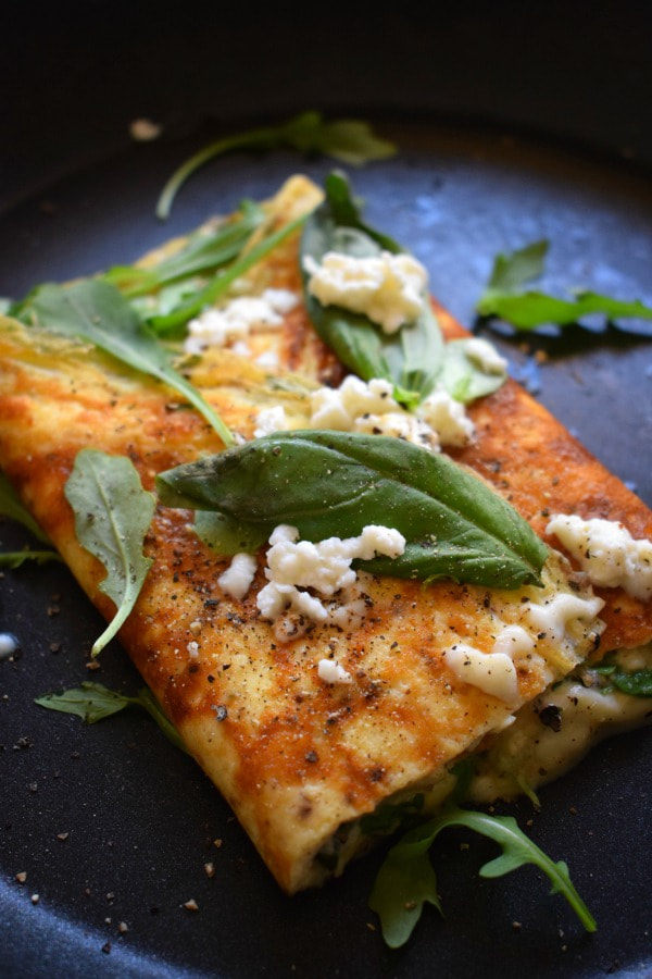 close of up the mozzarella and basil omelette