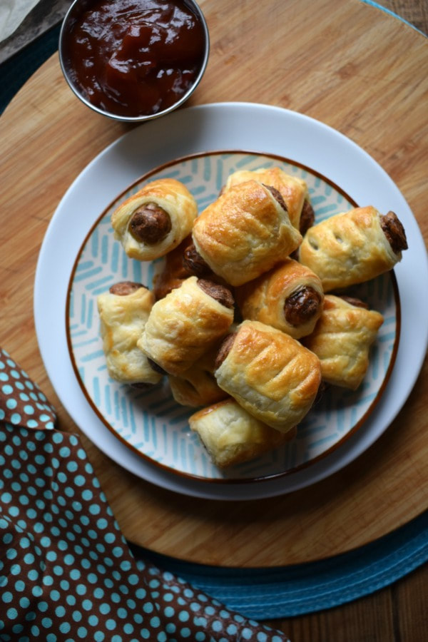 easy sausage rolls