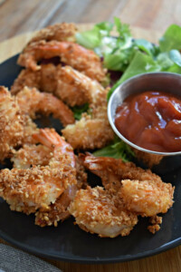 close up of the sesame and panko crusted shrmip