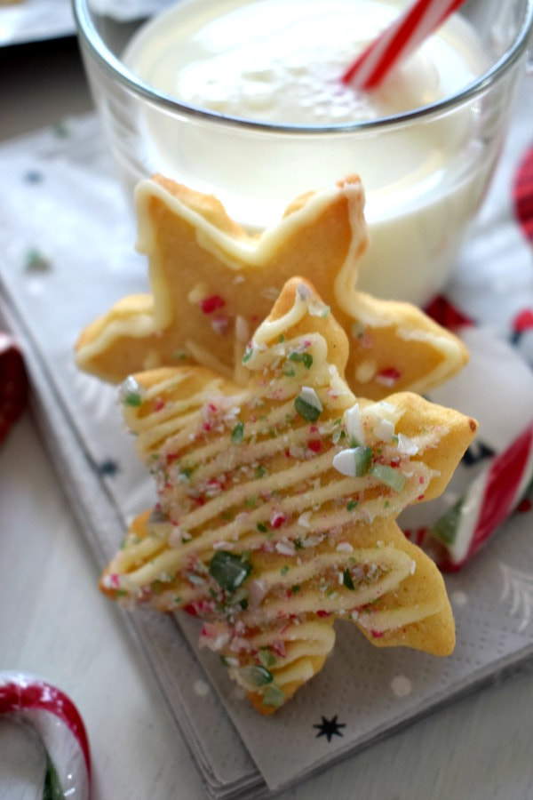 close up view of the butter cream topped  sugar cookies