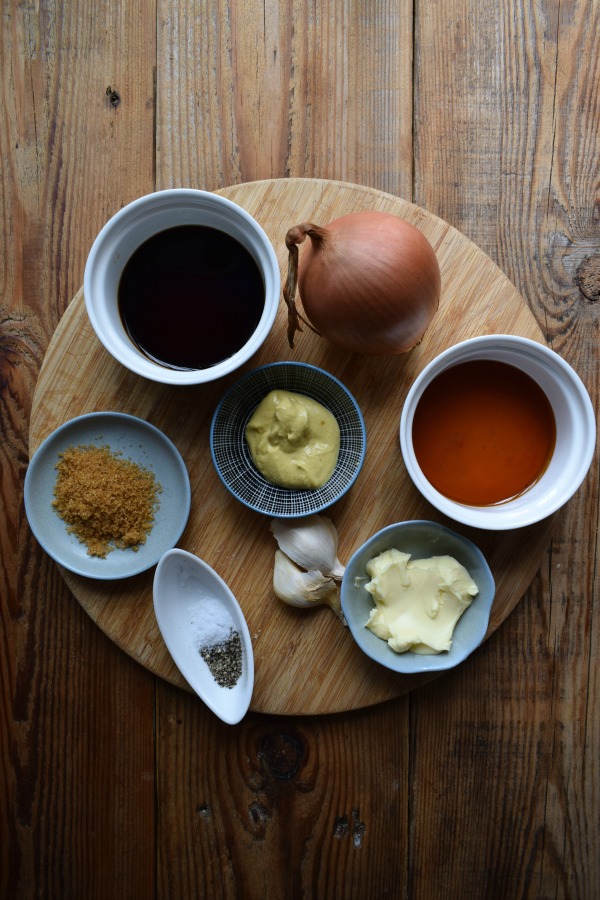 Ingredients to make the Honey Garlic Sauce