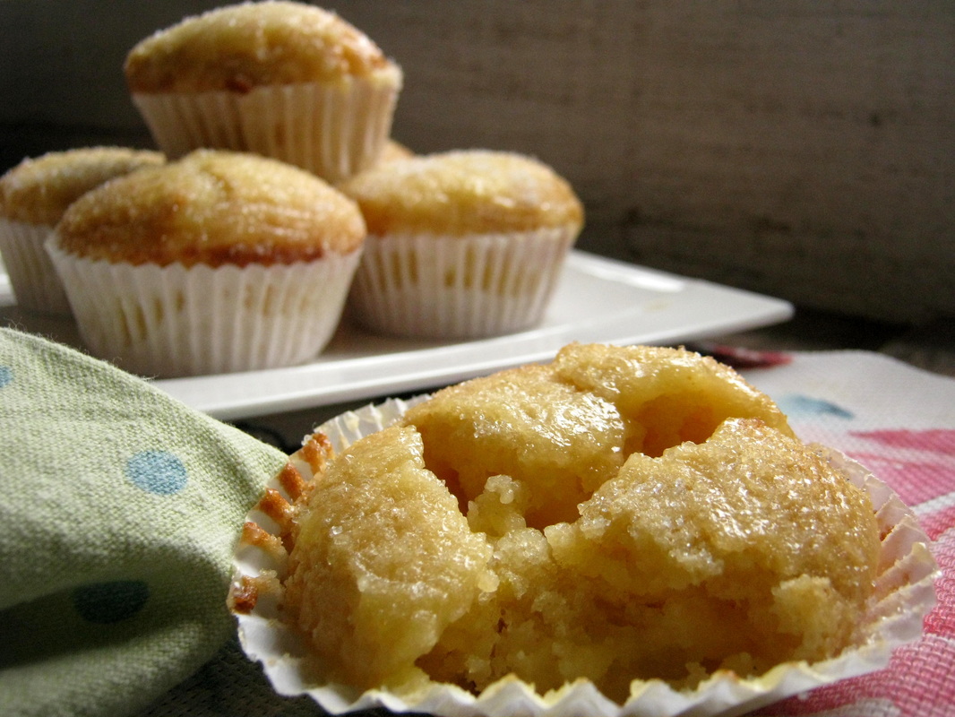 Lemon Curd Filled Muffins - Julia&amp;#39;s Cuisine