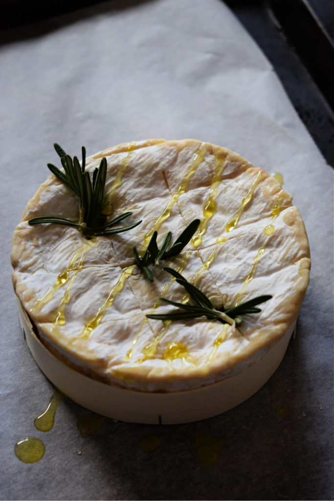 baked camembert with rosemary