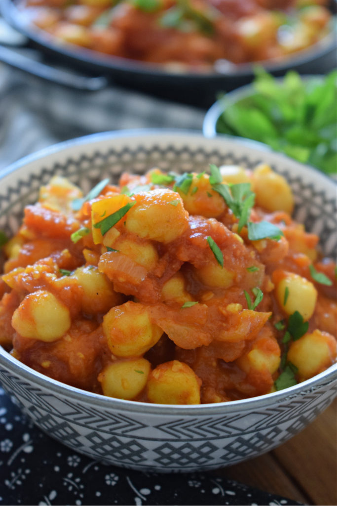 Spicy Chickpea Curry
31 dinner recipes under 500 calories