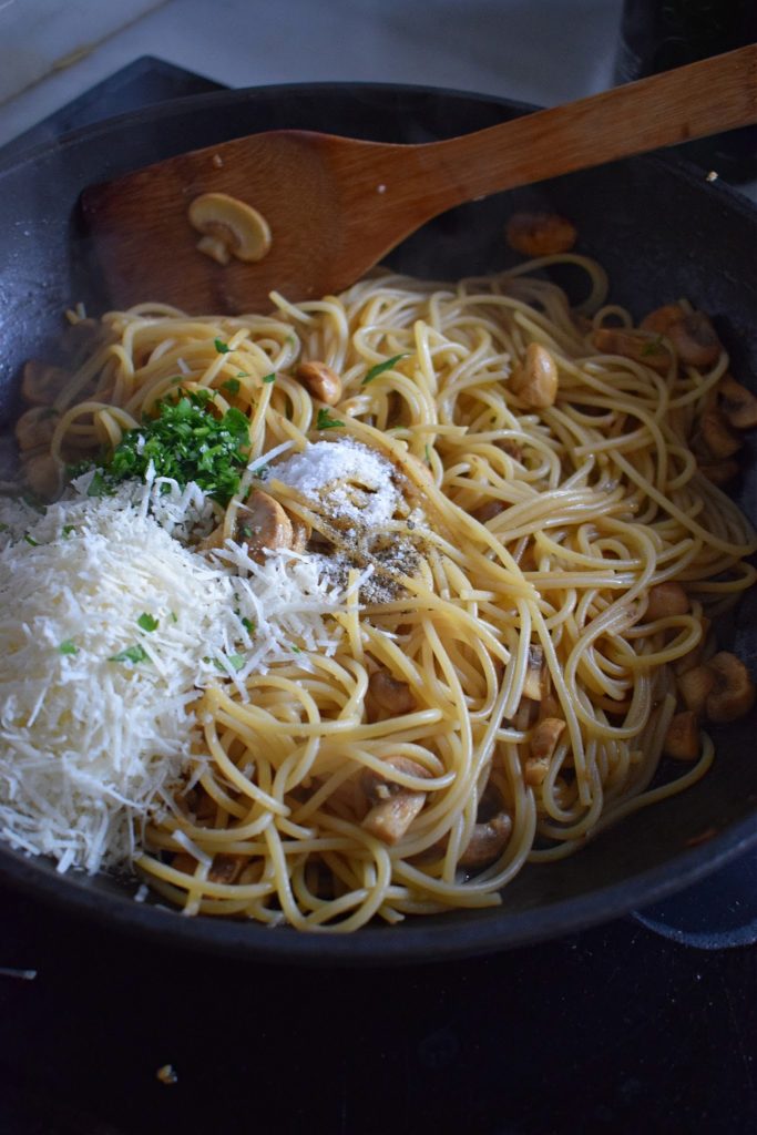 spaghetti with fresh parmesan and herbs