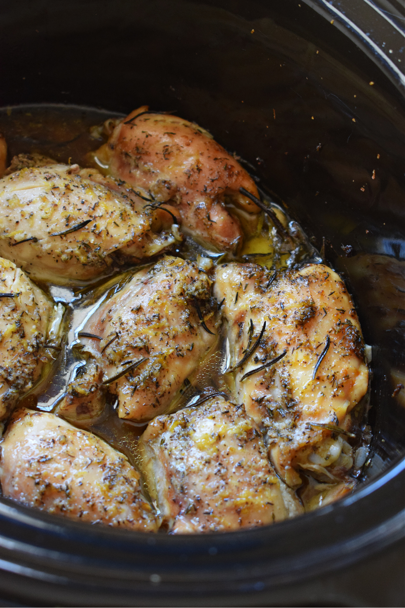 slow cooker lemon chicken in a crockpot
