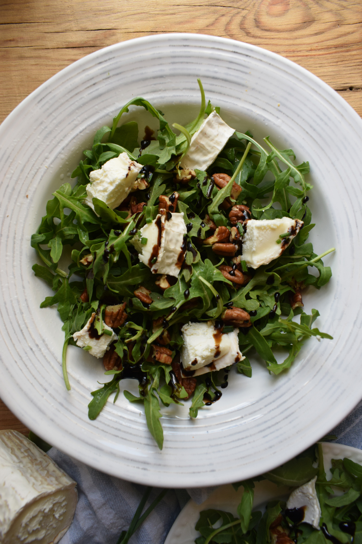 5 Minute Goat Cheese and Pecan Salad Julia's Cuisine