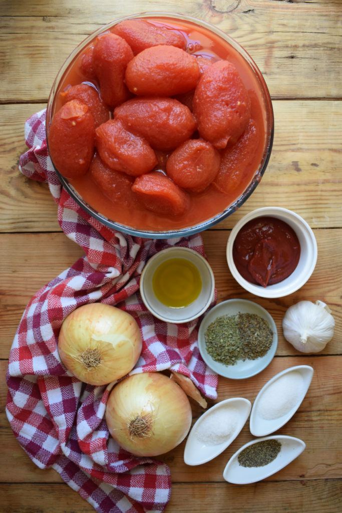 Ingredients to make the Marinara Sauce