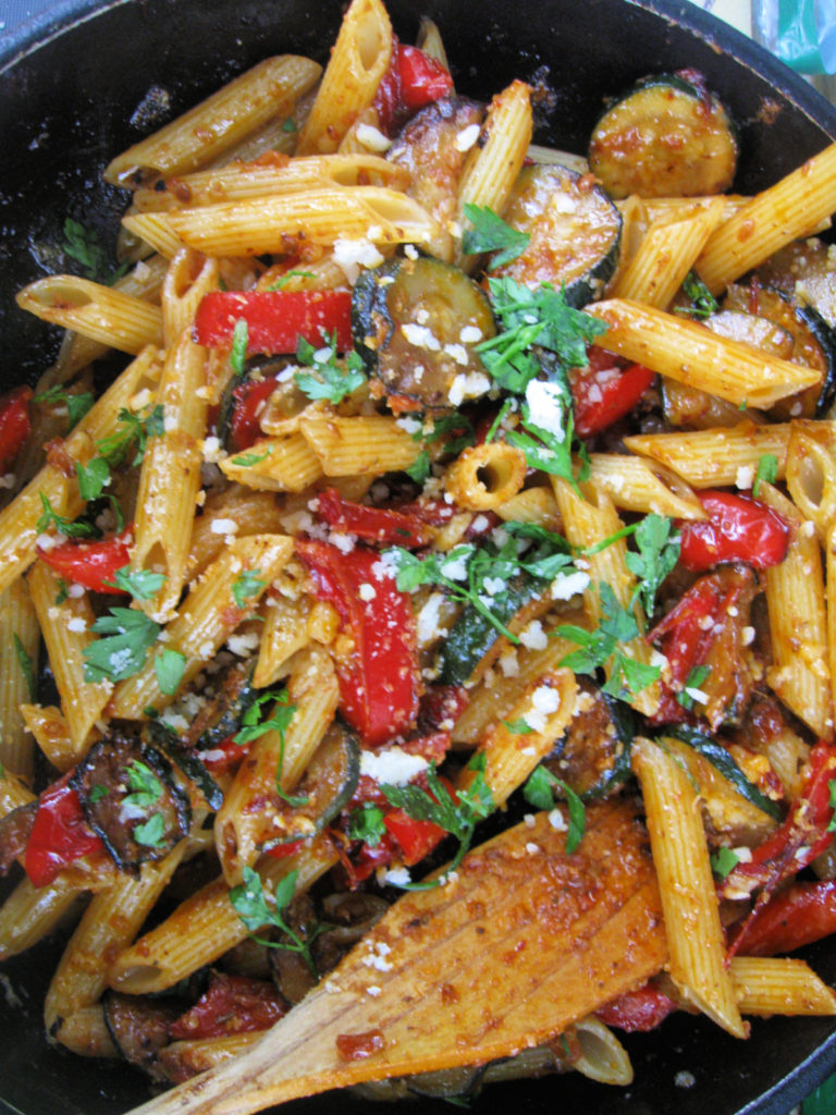 close up of the skillet pasta