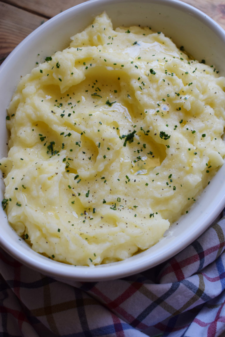 Fluffy Mashed Potatoes Recipe - Julia's Cuisine