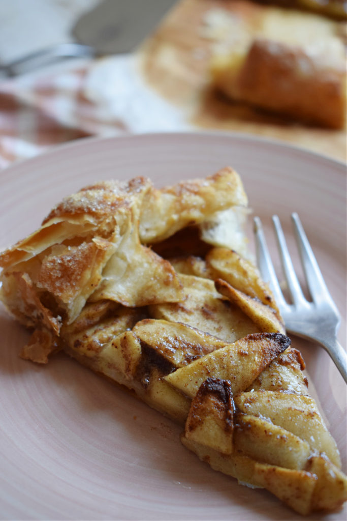 puff pastry apple galette