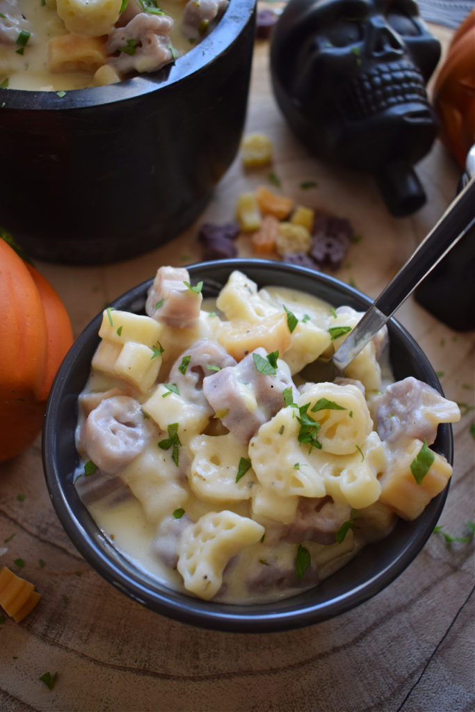 close up of the halloween macaroni and cheese