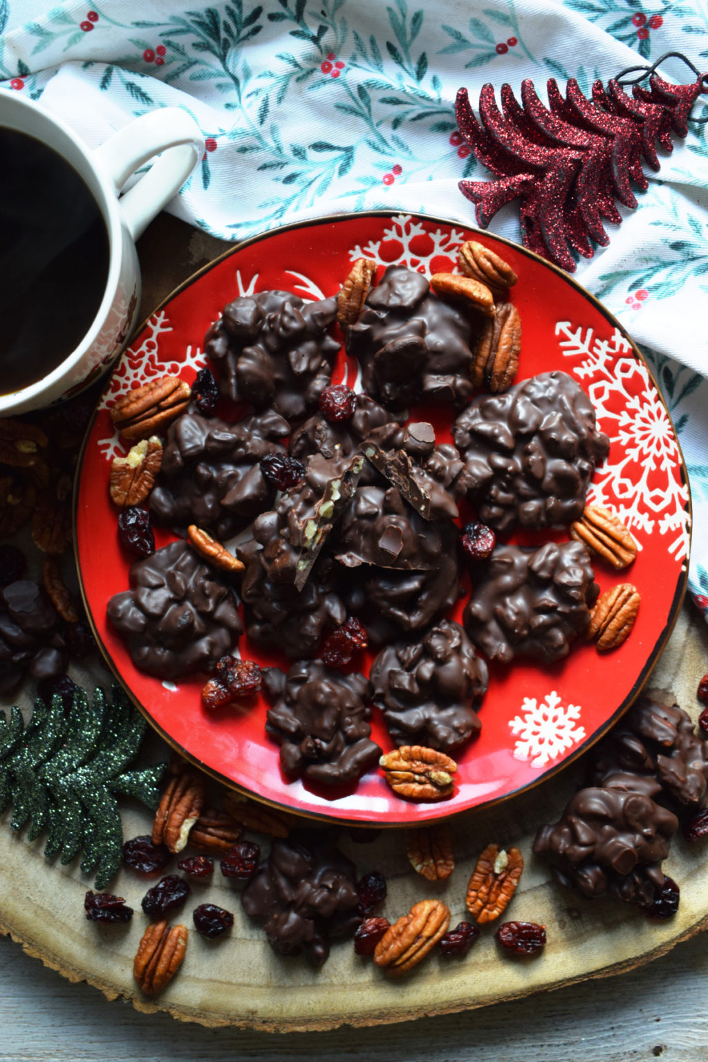 Chocolate Pecan Cranberry Clusters - Julia's Cuisine