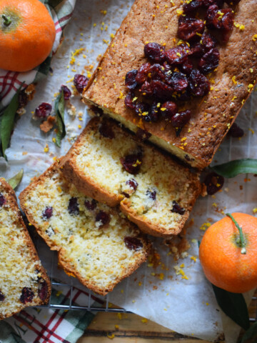 cranberry loaf bread with oranges