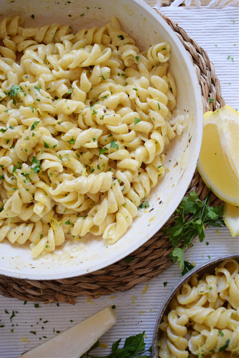 Lemon Garlic Butter Pasta - Julia's Cuisine