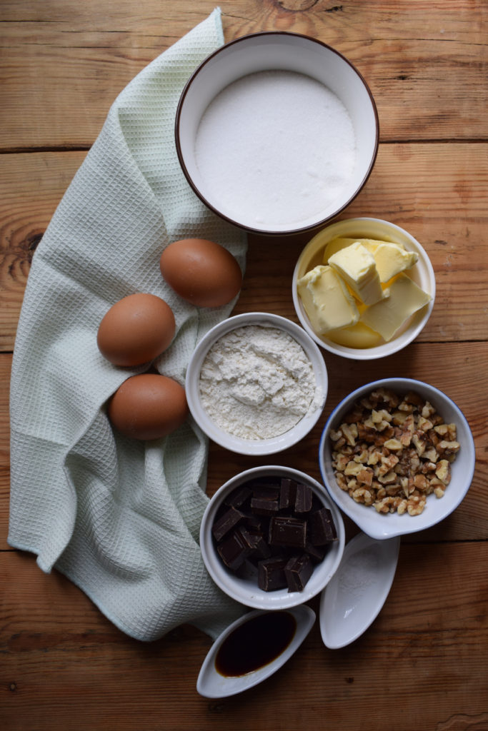 Ingredients to make the chewy chocolate walnut brownies.