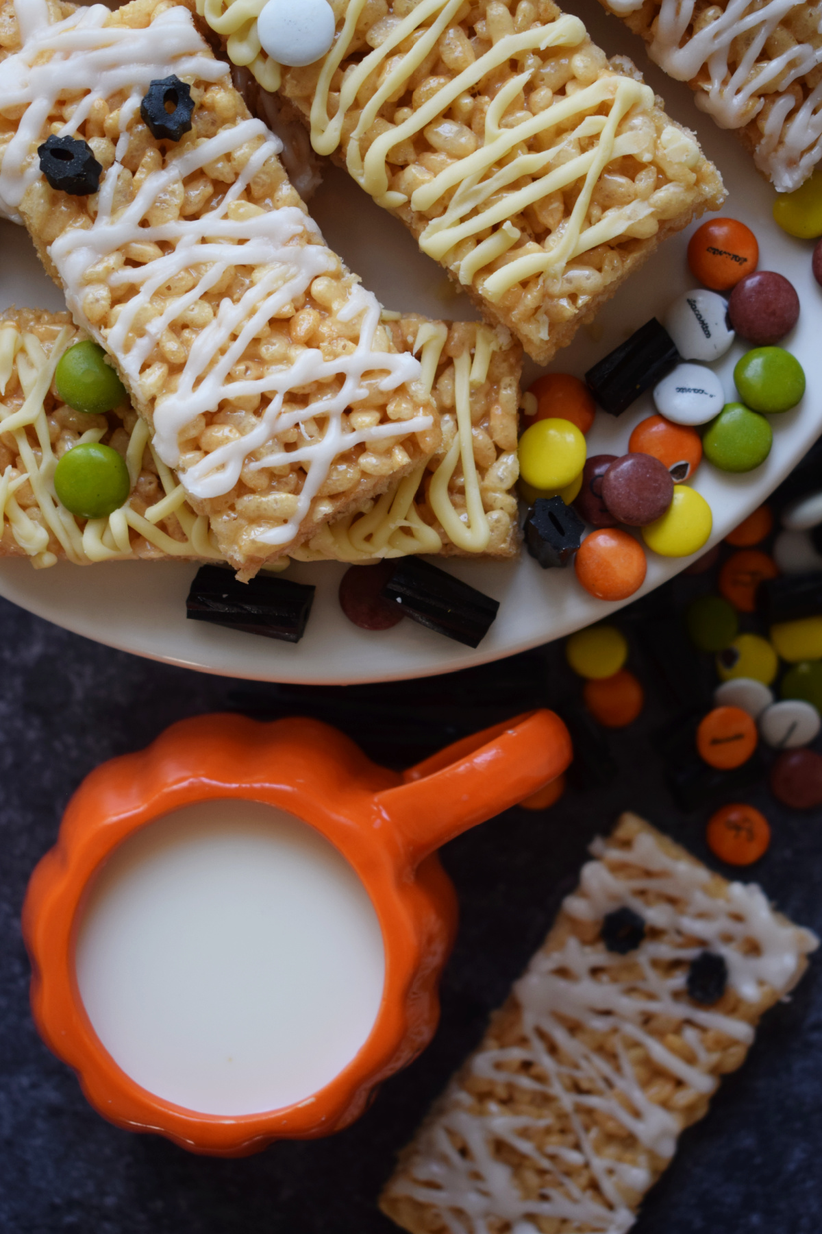Mummy Rice Krispie Treats  Fun & Easy Halloween Food Idea!