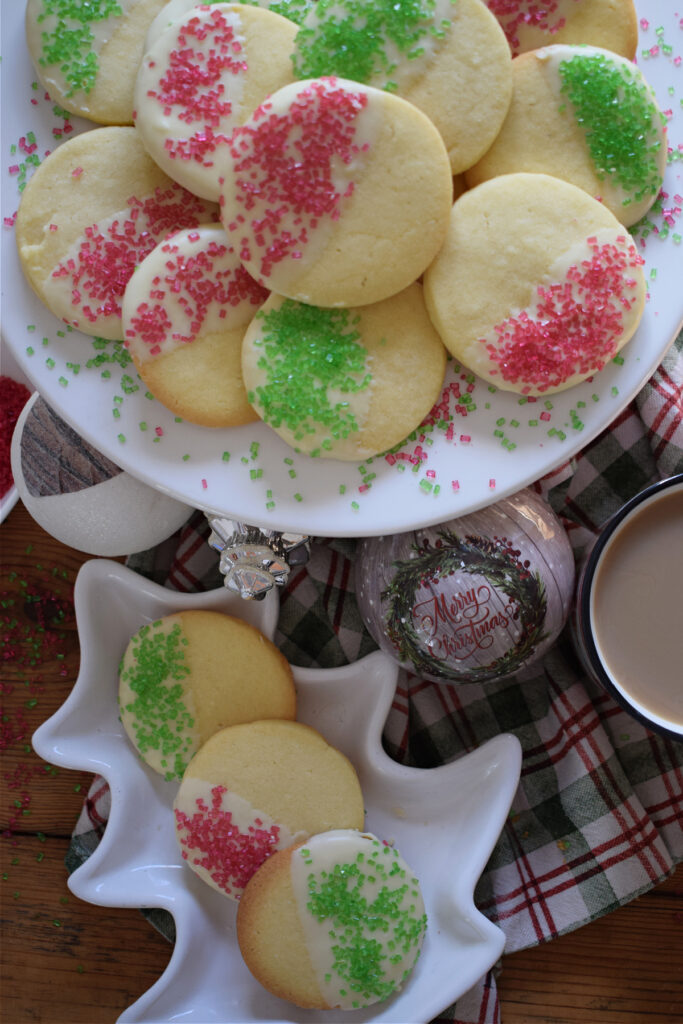 Christmas Cookies on a platter and in a little plate.
