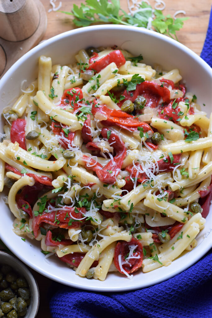 Roasted red pepper pasta in a bowl.