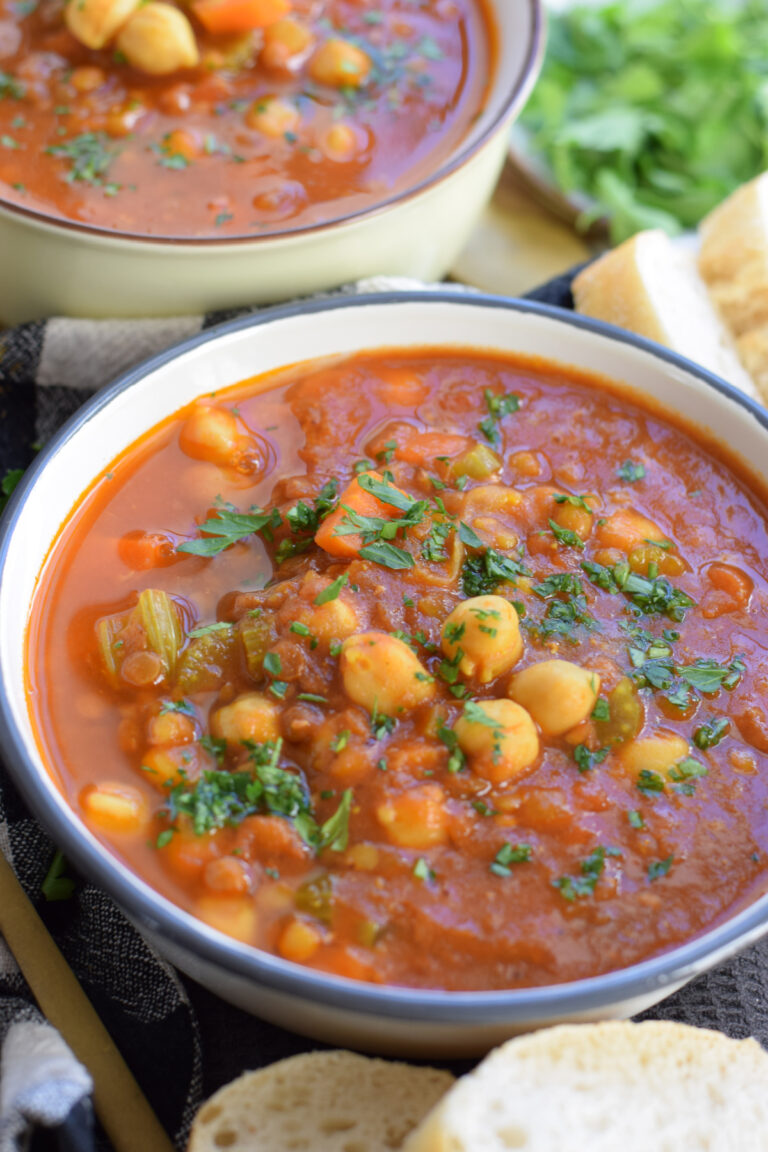 Spiced Moroccan Lentil Soup - Julia's Cuisine