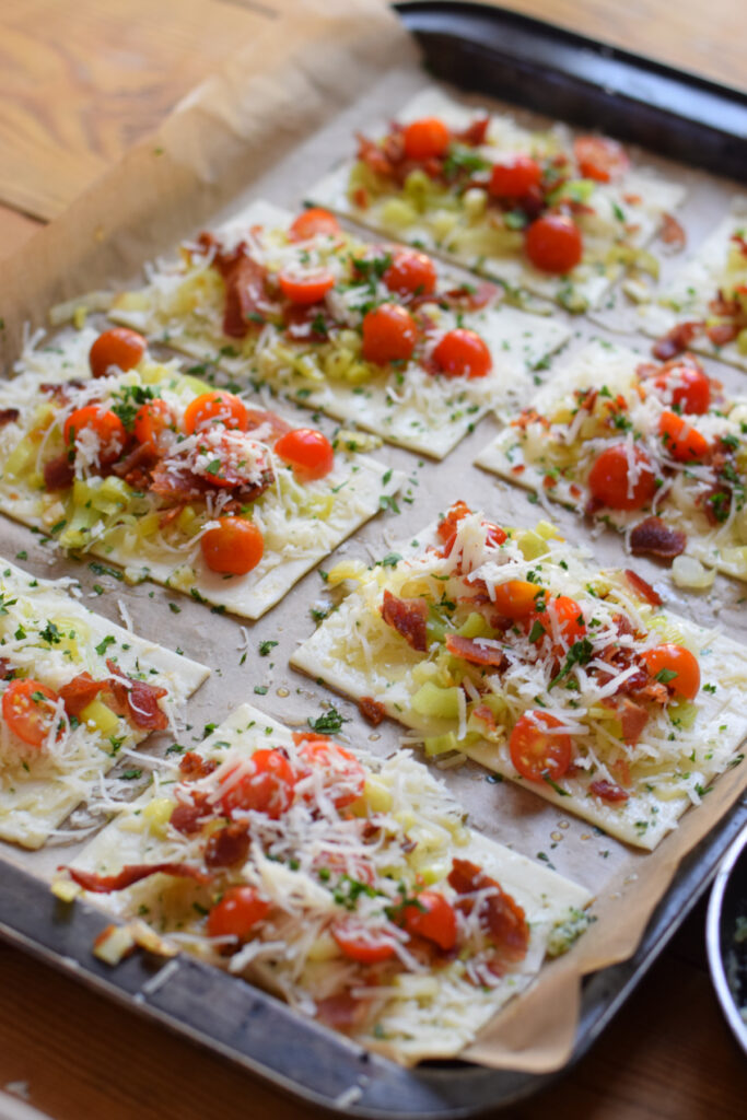 Ready to bake tomato puff pastry.