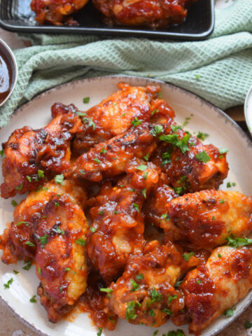 Oven barbecue wings on a plate.