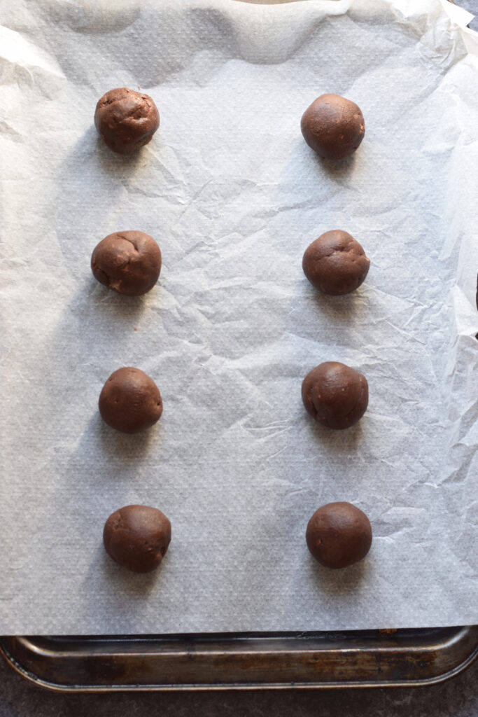 Ready to bake cookie balls.