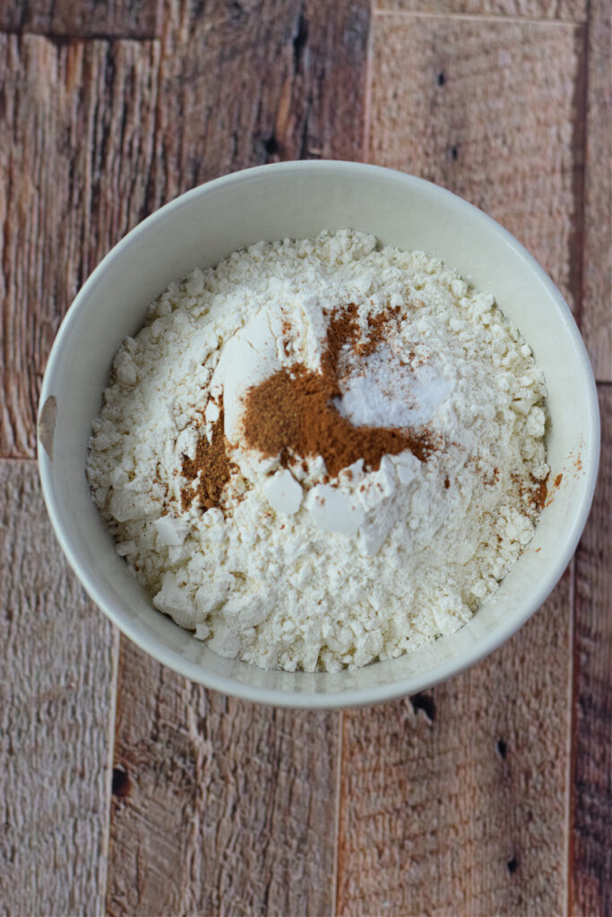 Flour and spices in a bowl.